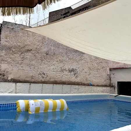 Authentic, Huge Terrace Sea & Mountain Views بيت للعطل سالوبرينيا