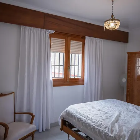 Authentic, Huge Terrace Sea & Mountain Views * سالوبرينيا