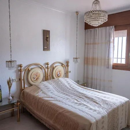 بيت للعطل Authentic, Huge Terrace Sea & Mountain Views *